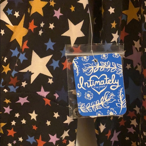 BRAND NEW Free People Deep V-Neck Bodysuit Size-M - Picture 3 of 3